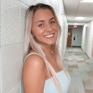 Meet your Posher, Jenna